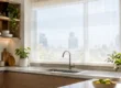 Cortinas traslúcidas para cocina con estilo